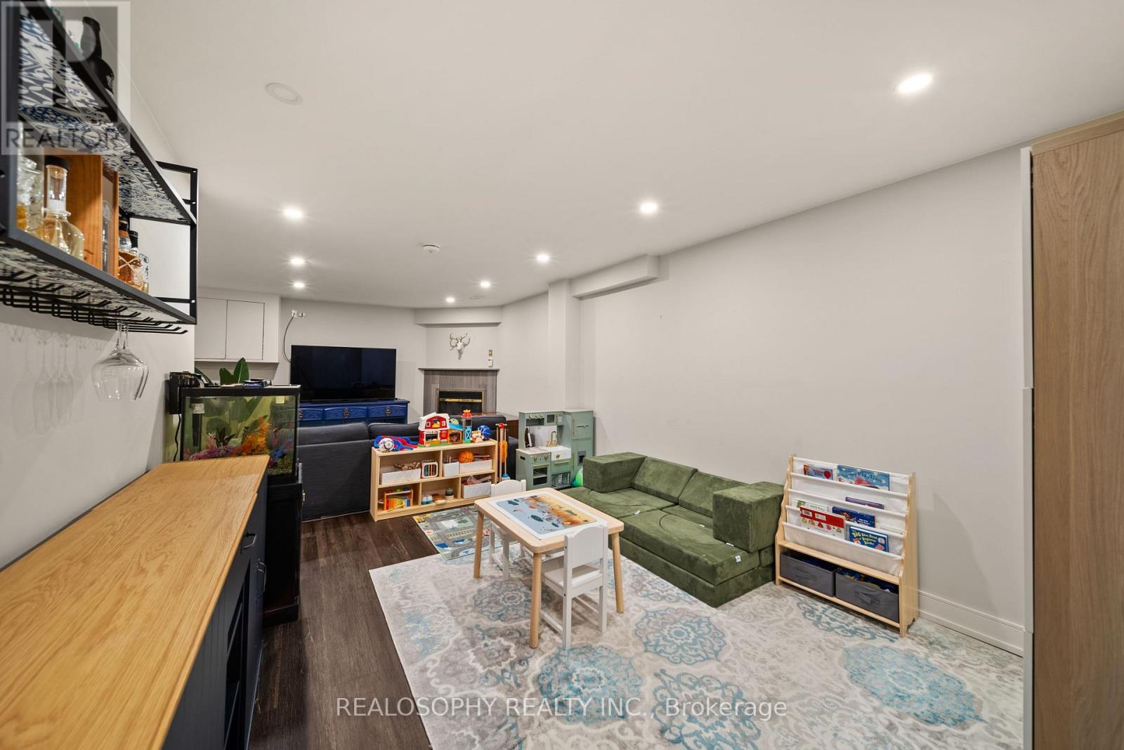 Lower Level - 17 Pioneer Drive, Mississauga, ON