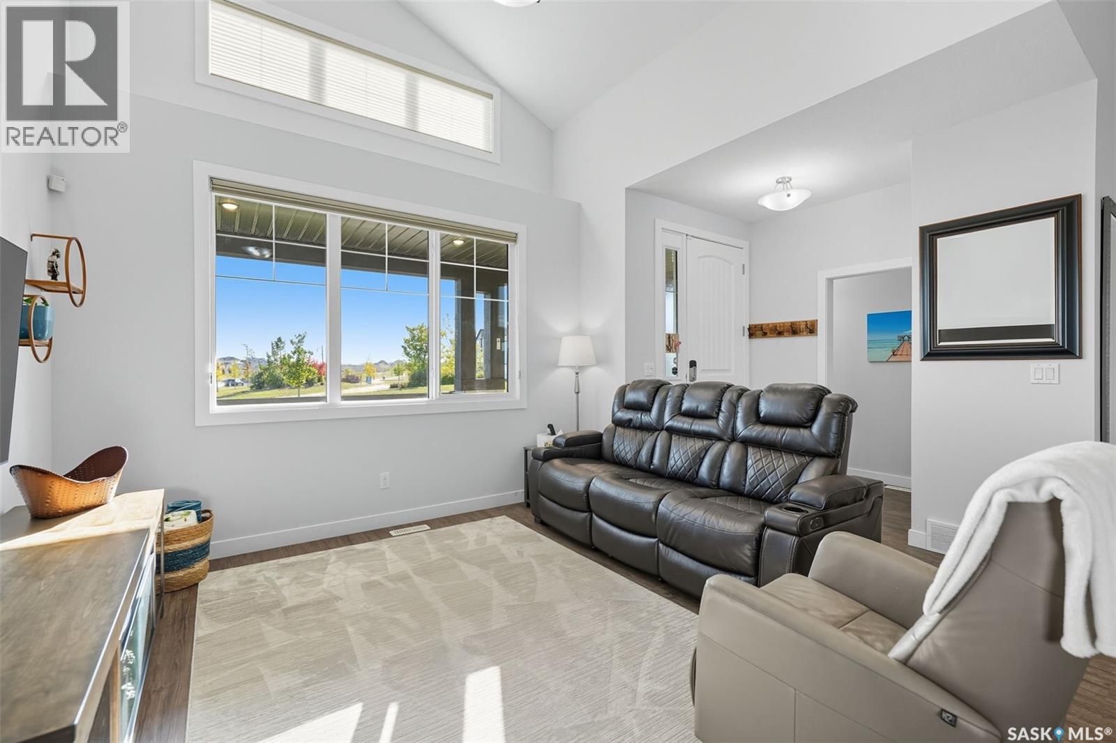 687 Secord Bend, Saskatoon, SK - Indoor