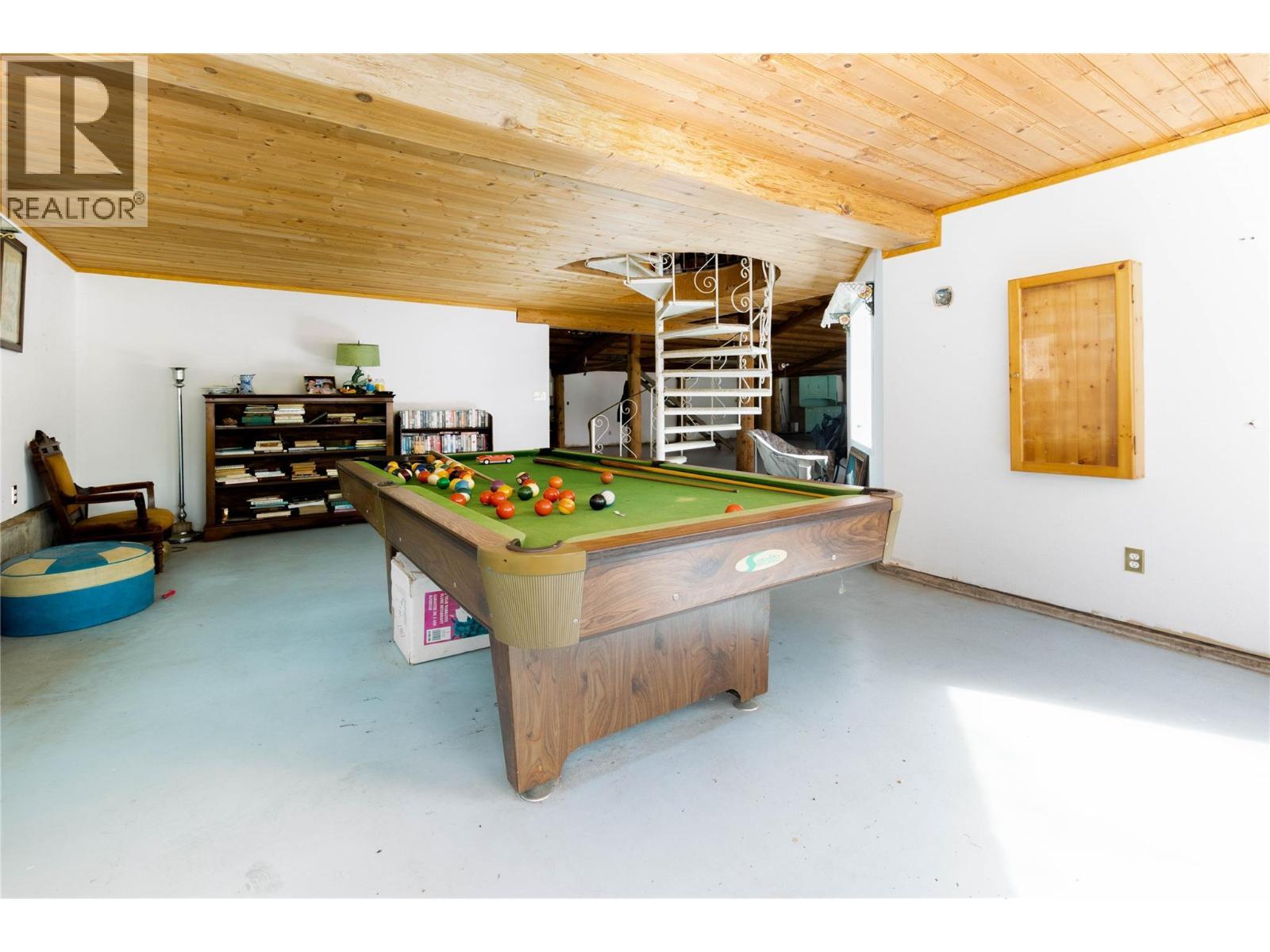 2410 Trinity Valley Road, Enderby, BC - Indoor Photo Showing Other Room