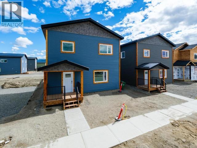 24 Beryl Place, Whitehorse, YT - Outdoor