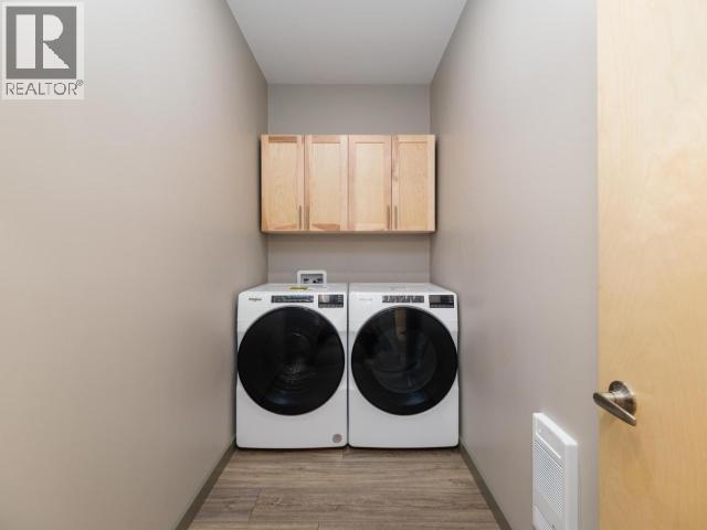 24 Beryl Place, Whitehorse, YT - Indoor Photo Showing Laundry Room