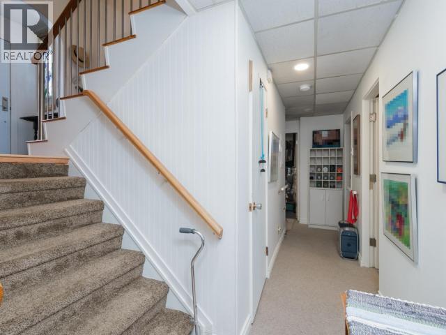68 Klondike Road, Whitehorse, YT - Indoor Photo Showing Other Room