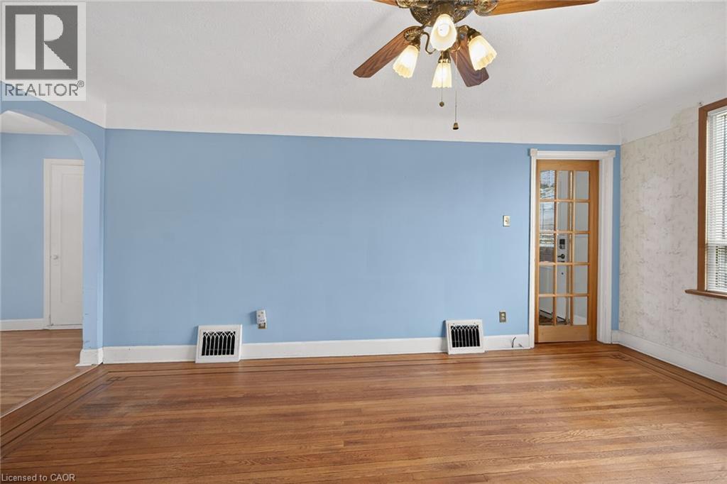 163 Rosedale Avenue, Hamilton, ON - Indoor Photo Showing Other Room
