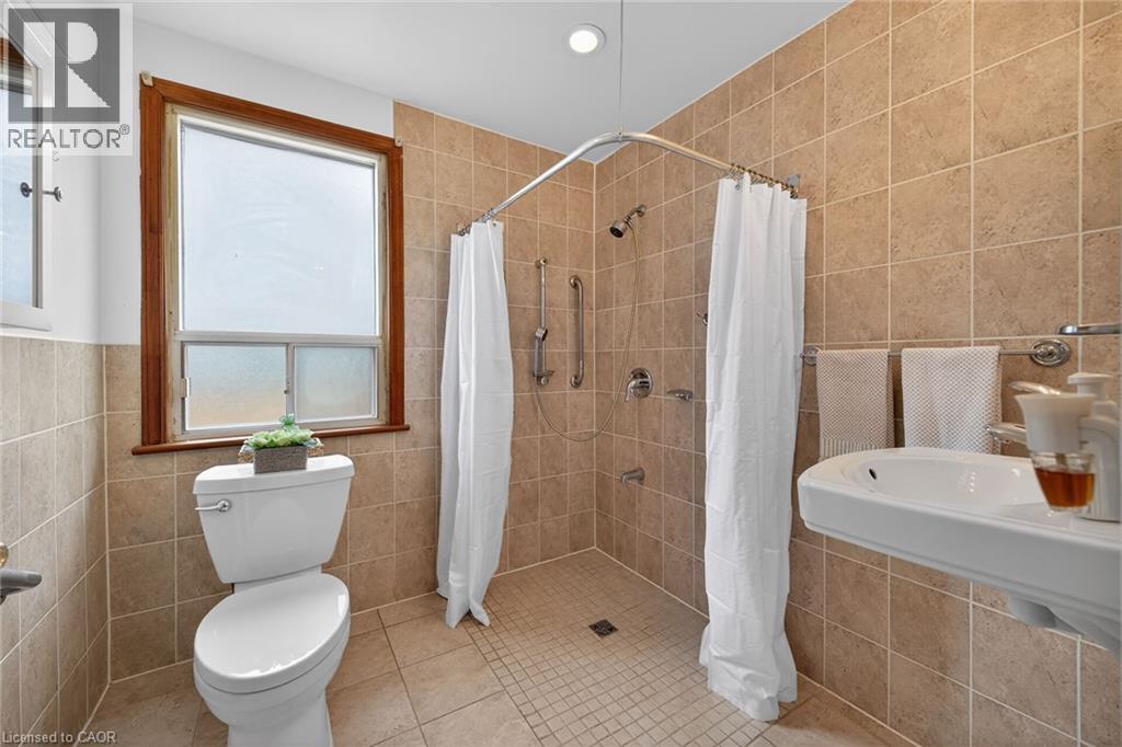 Curbless Shower - 163 Rosedale Avenue, Hamilton, ON - Indoor Photo Showing Bathroom