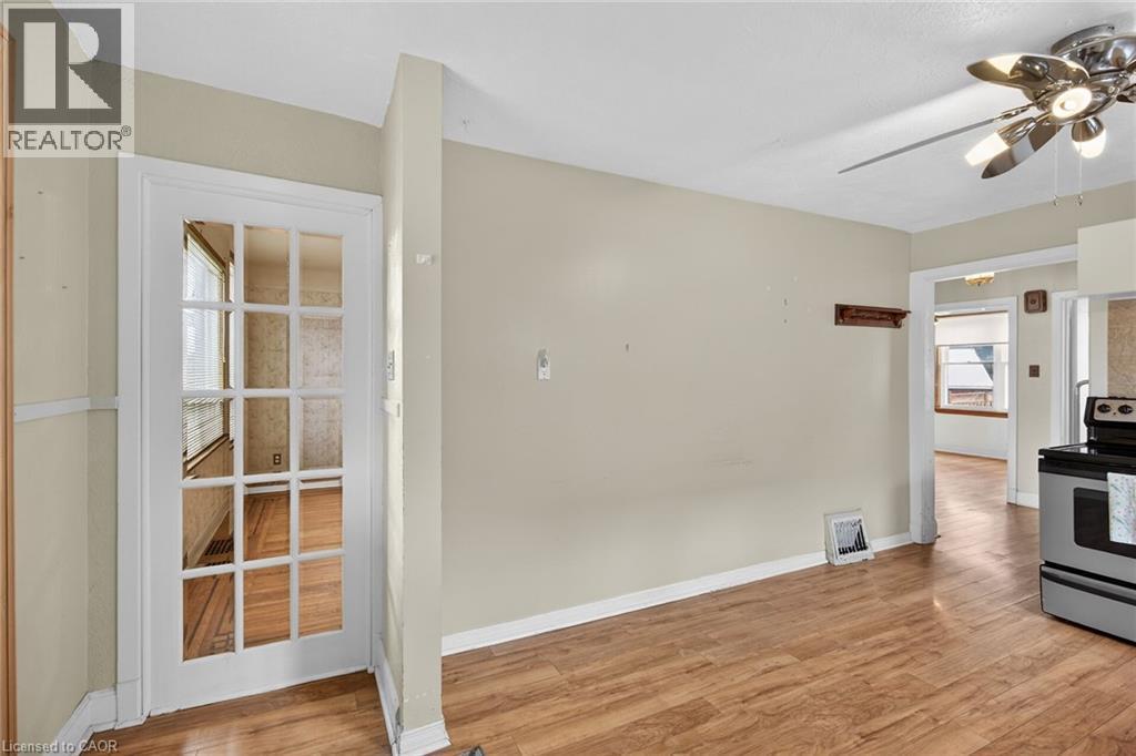163 Rosedale Avenue, Hamilton, ON - Indoor