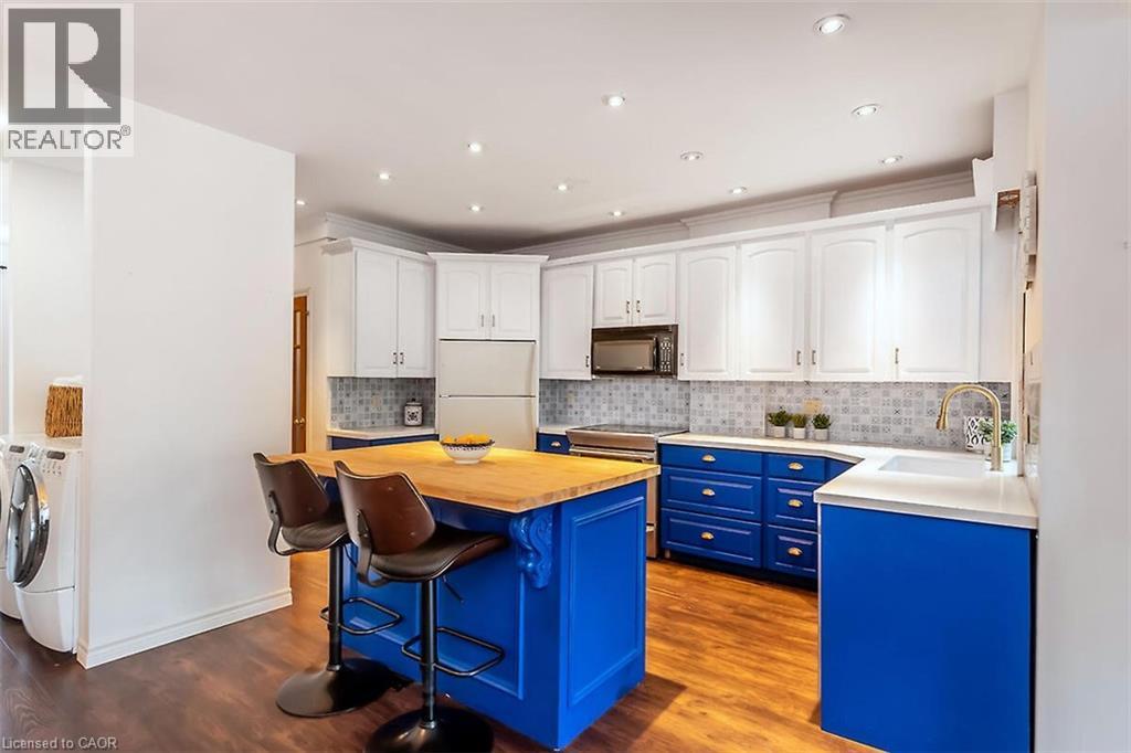 219 St. Clair Boulevard, Hamilton, ON - Indoor