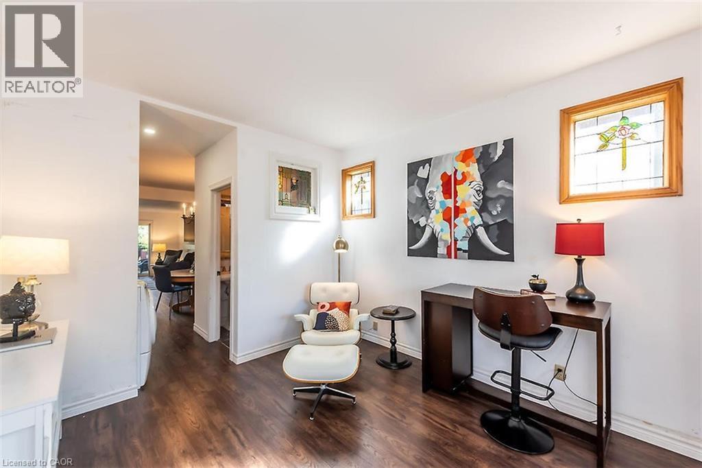 219 St. Clair Boulevard, Hamilton, ON - Indoor