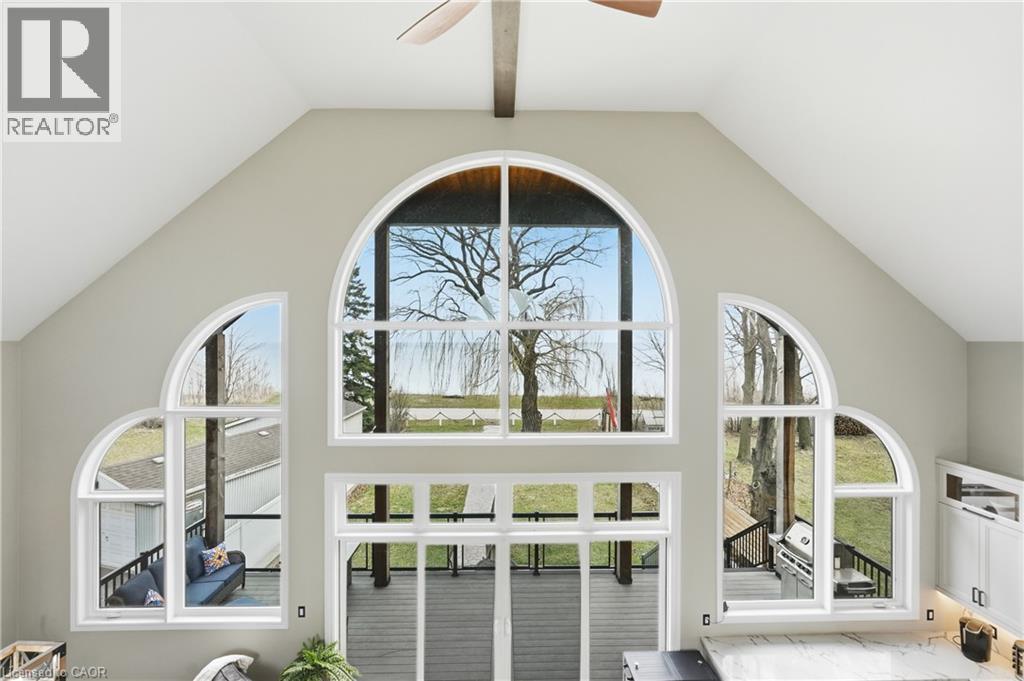 207 Beach Boulevard, Hamilton, ON -