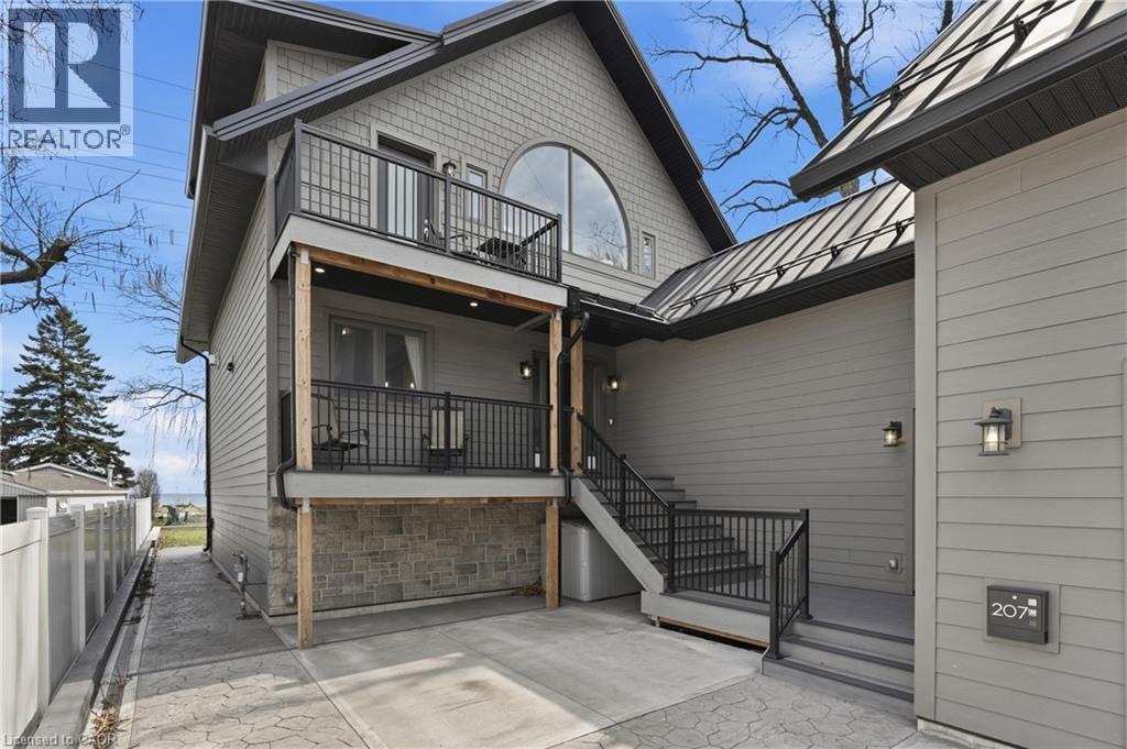 207 Beach Boulevard, Hamilton, ON - Outdoor With Balcony With Exterior