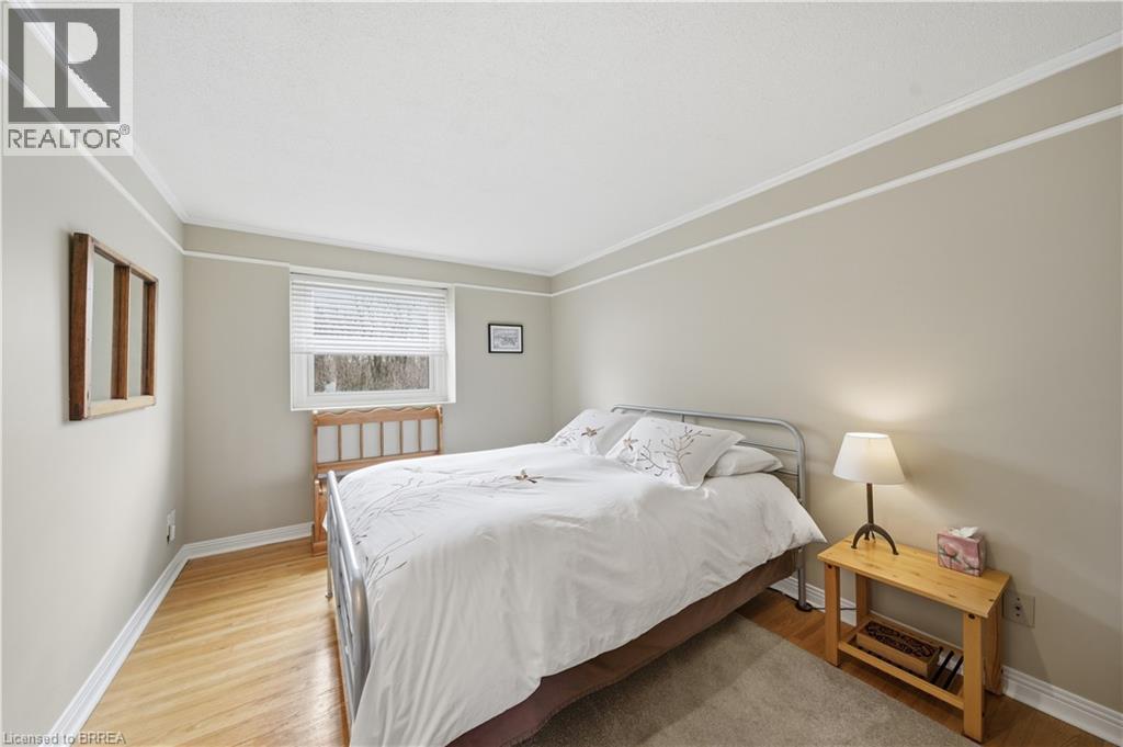 37 Parkview Crescent, Kitchener, ON - Indoor Photo Showing Bedroom