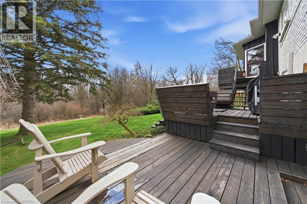 37 Parkview Crescent, Kitchener, ON - Outdoor With Deck Patio Veranda With Exterior