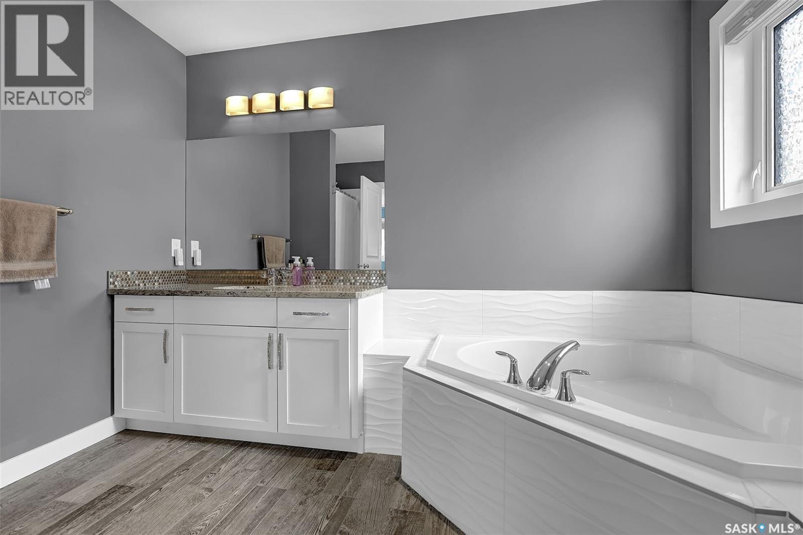 8933 Kestral Drive, Regina, SK - Indoor Photo Showing Bathroom