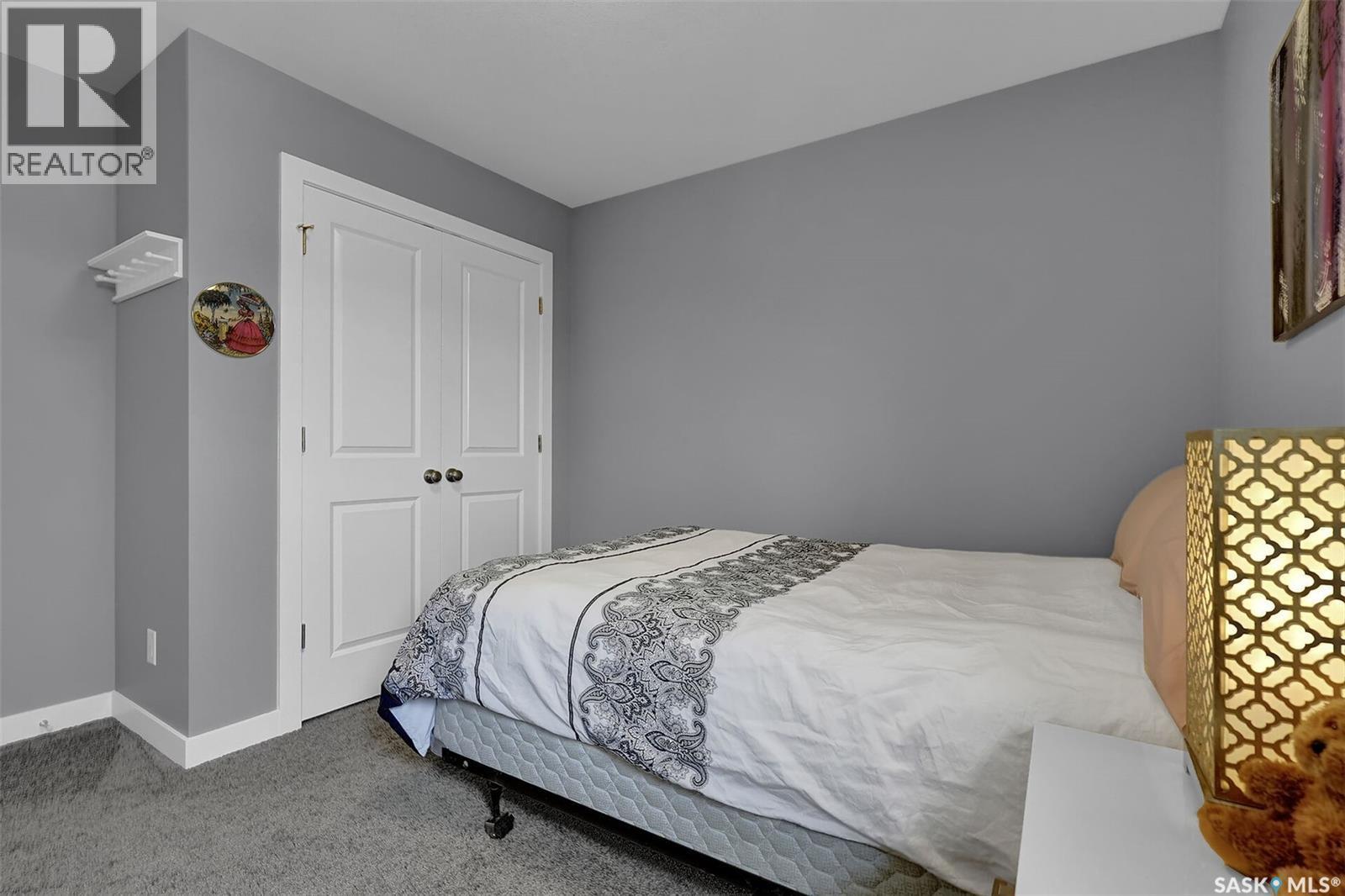 8933 Kestral Drive, Regina, SK - Indoor Photo Showing Bedroom