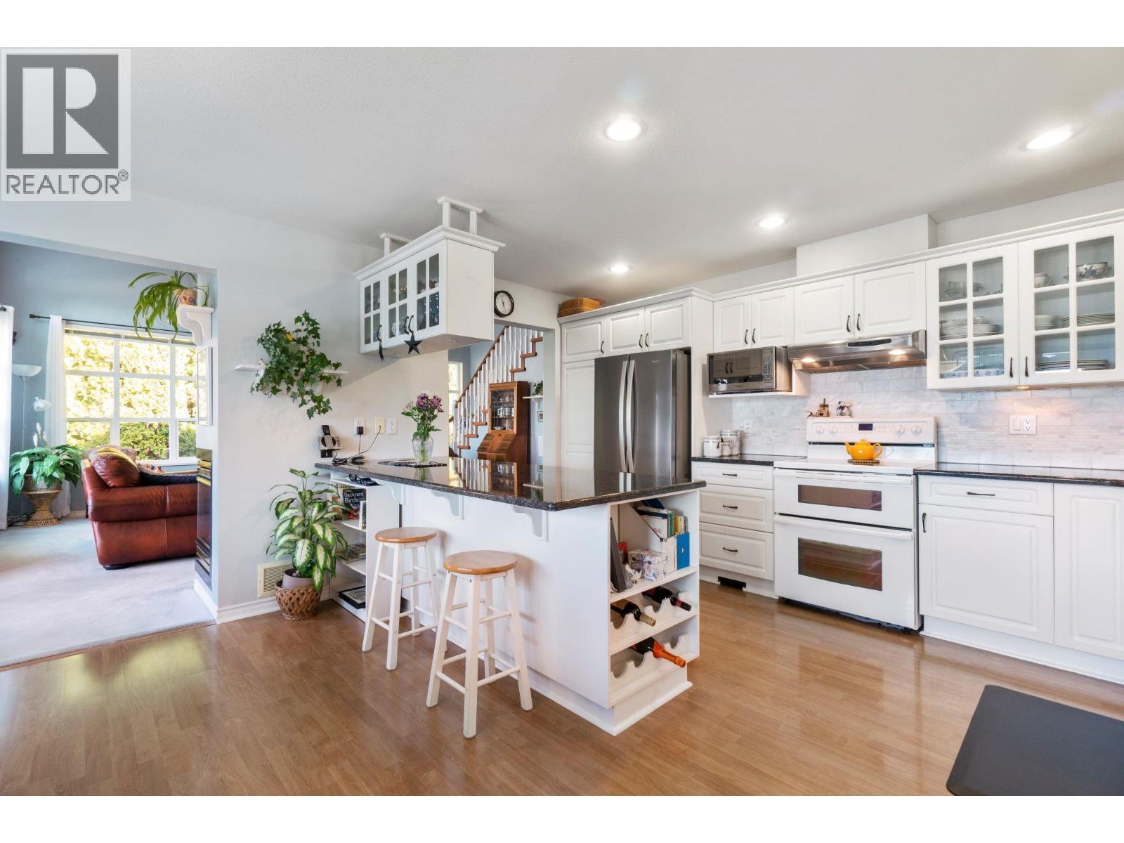 3471 Mcbride Road, Blind Bay, BC - Indoor Photo Showing Kitchen With Upgraded Kitchen