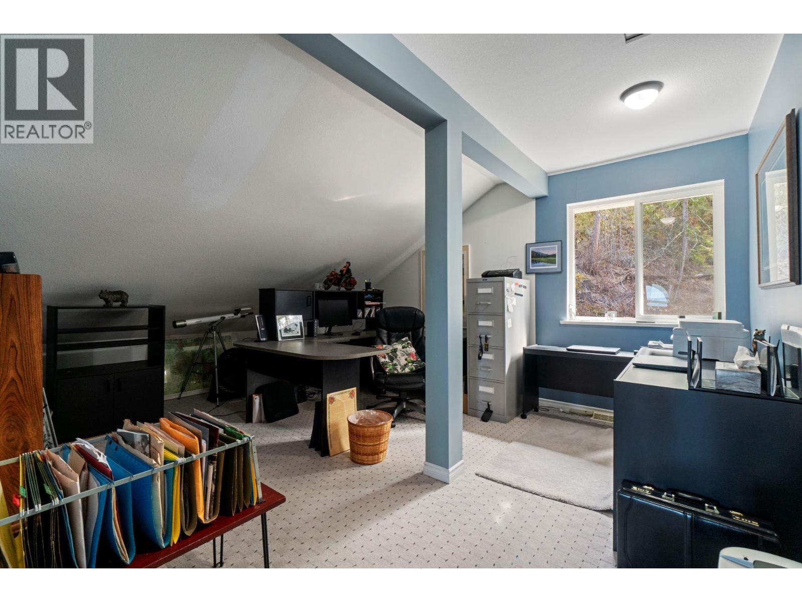 3471 Mcbride Road, Blind Bay, BC - Indoor Photo Showing Office