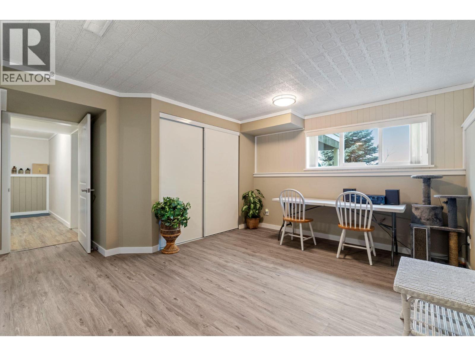 3471 Mcbride Road, Blind Bay, BC - Indoor