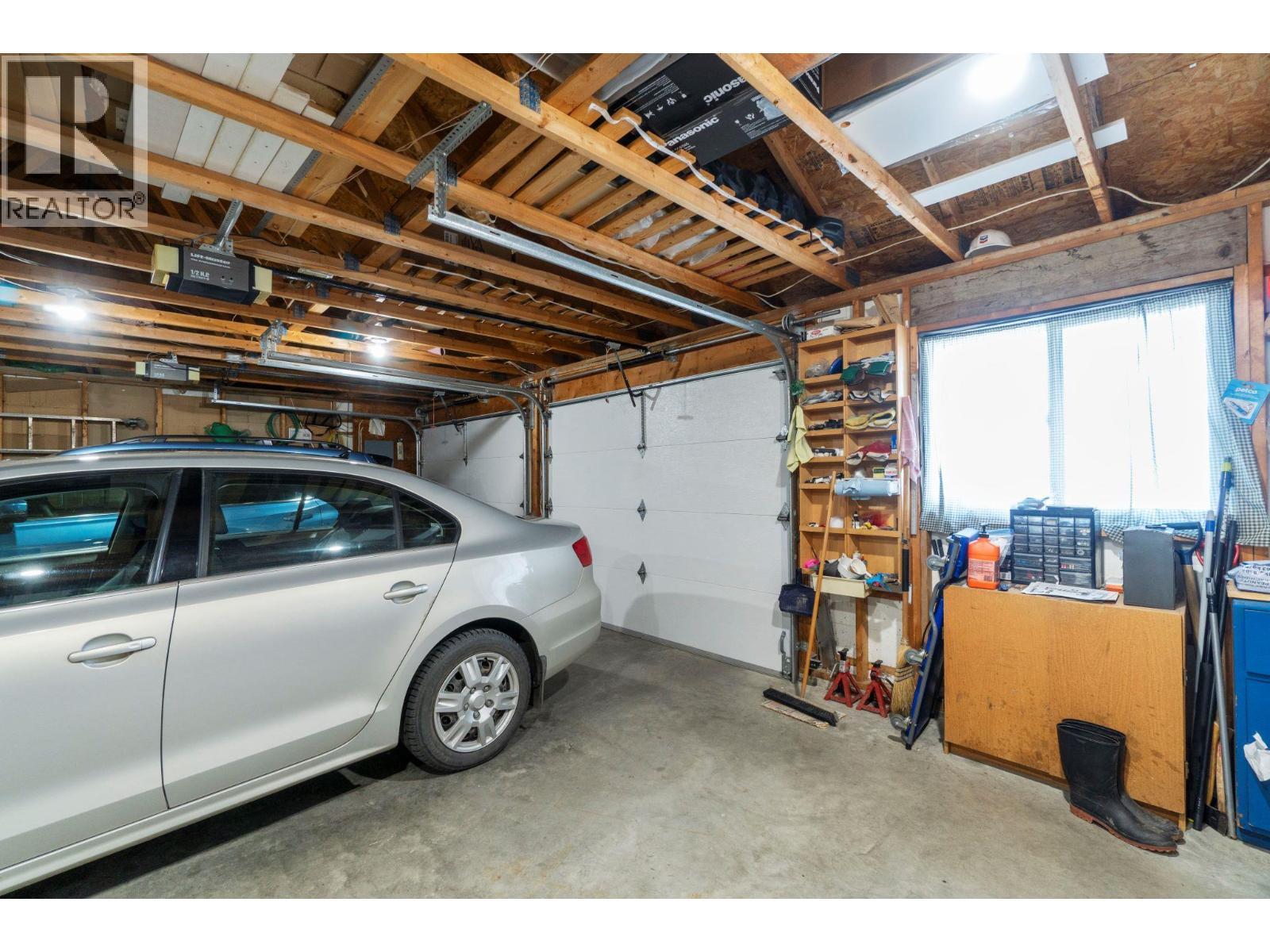 3471 Mcbride Road, Blind Bay, BC - Indoor Photo Showing Garage