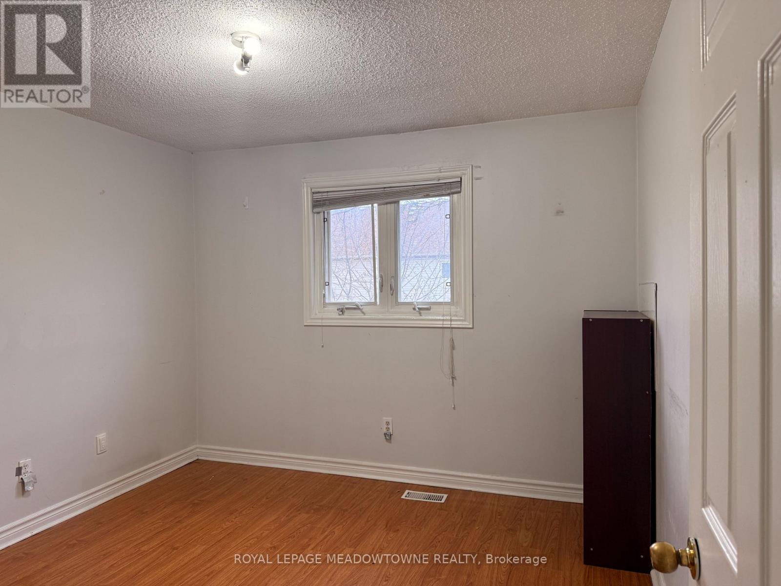 5048 Willowood Drive, Mississauga, ON