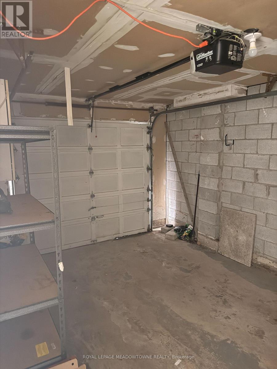 5048 Willowood Drive, Mississauga, ON