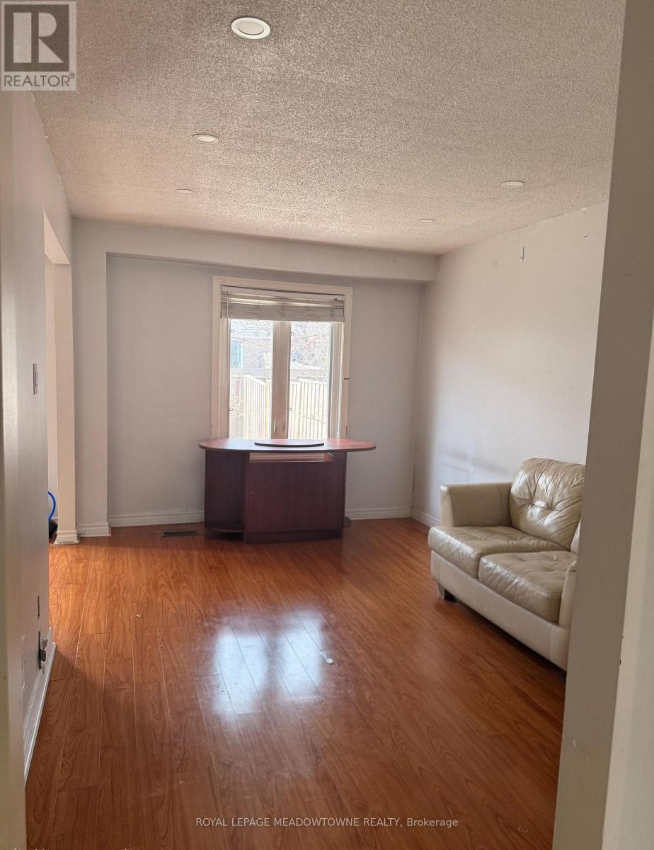 5048 Willowood Drive, Mississauga, ON