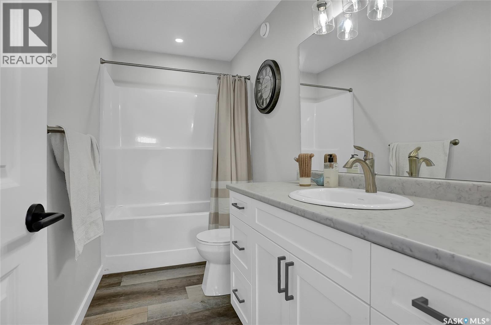 335 Daniel Drive, North Grove, SK - Indoor Photo Showing Bathroom