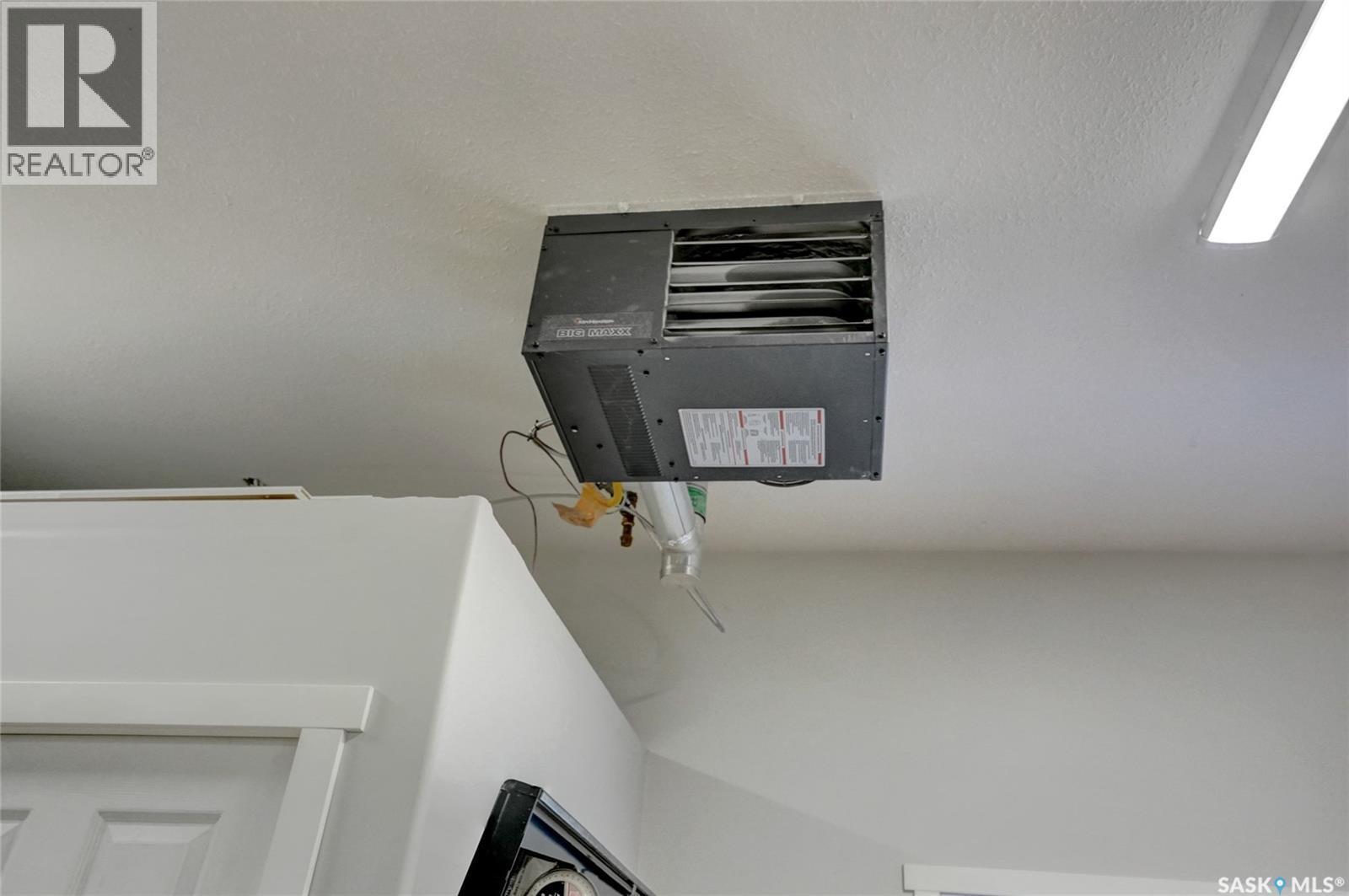 335 Daniel Drive, North Grove, SK - Indoor Photo Showing Other Room