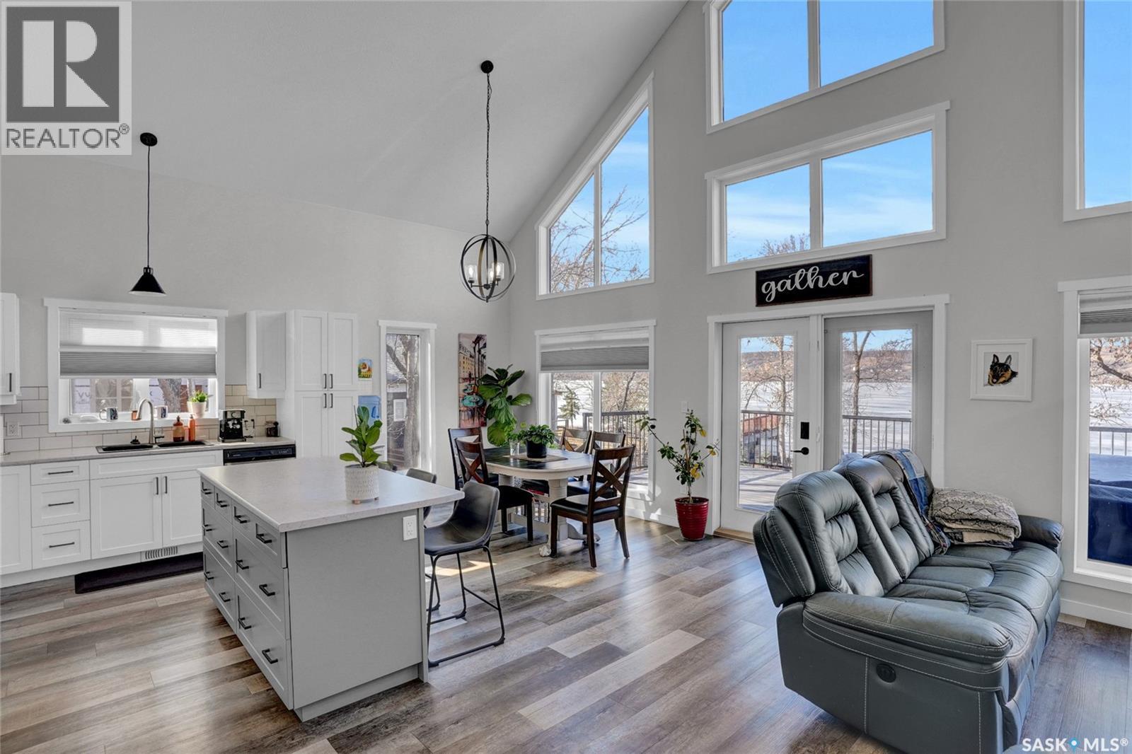 335 Daniel Drive, North Grove, SK - Indoor