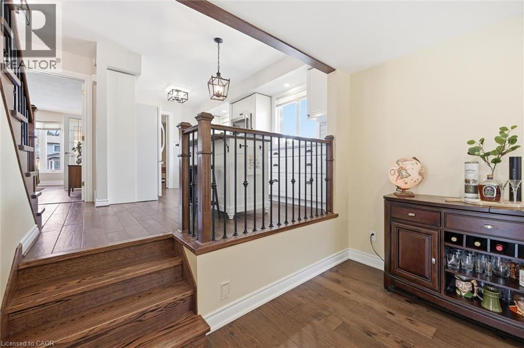 2648 Cavendish Drive, Burlington, ON - Indoor Photo Showing Other Room