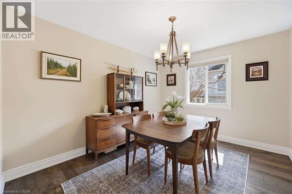 2648 Cavendish Drive, Burlington, ON - Indoor Photo Showing Dining Room