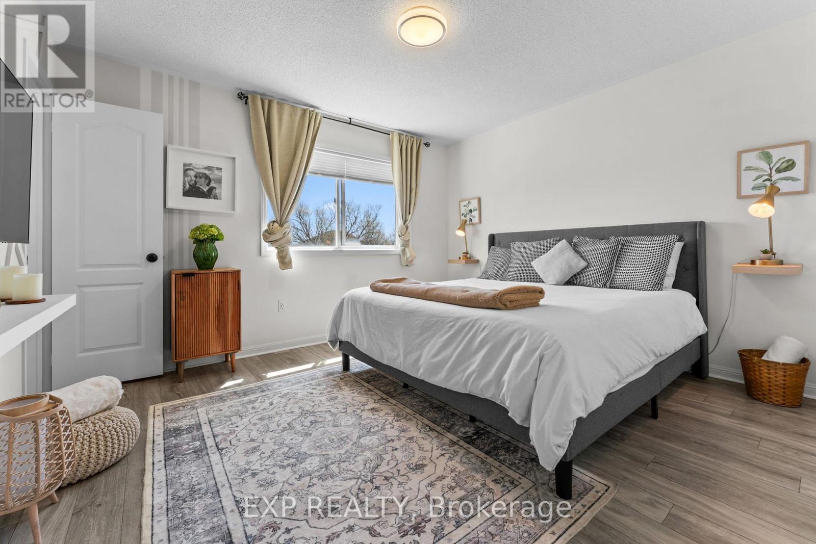 7224 Visor Gate, Mississauga, ON - Indoor Photo Showing Bedroom