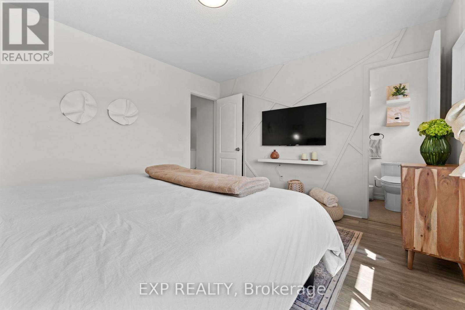 7224 Visor Gate, Mississauga, ON - Indoor Photo Showing Bedroom