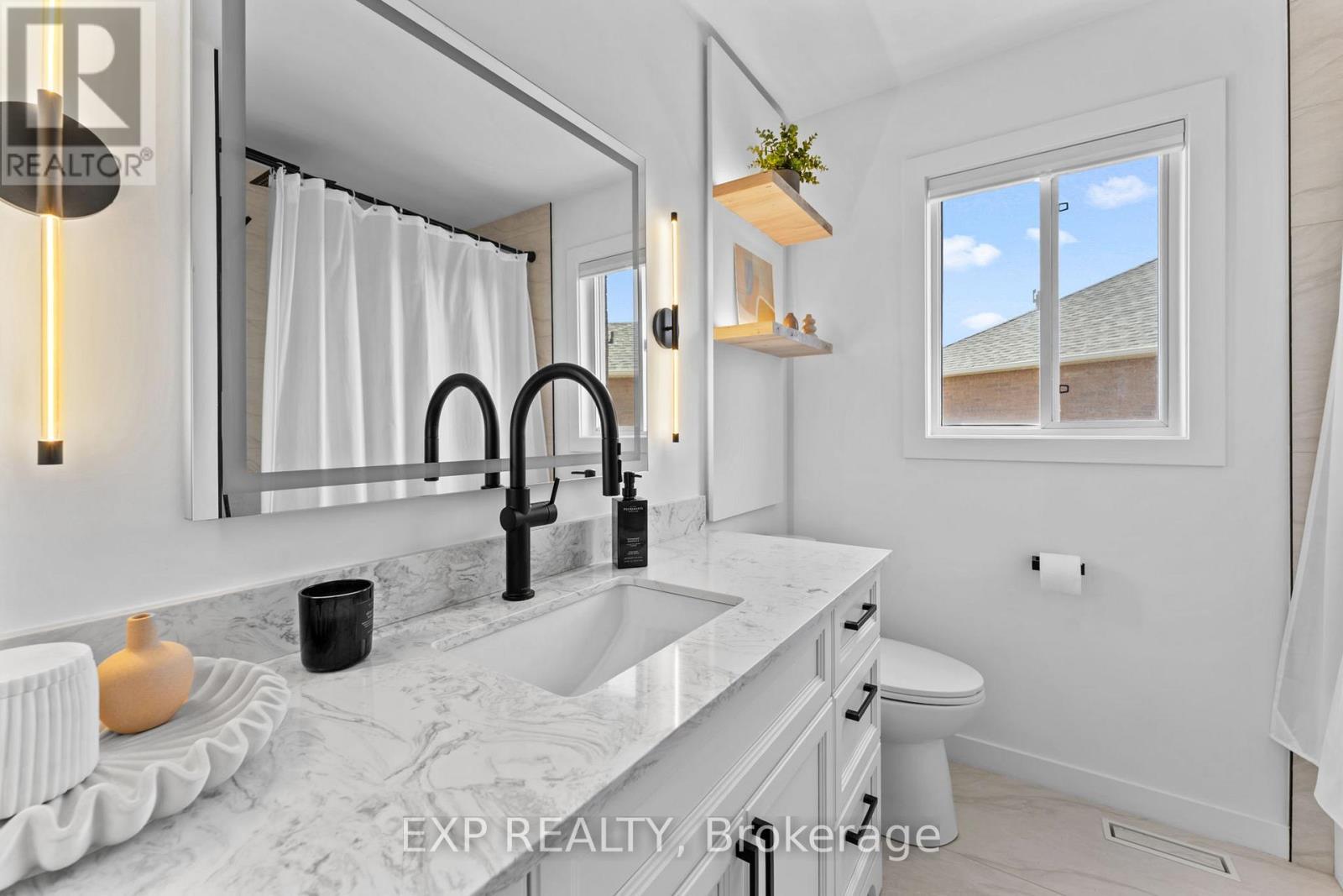 7224 Visor Gate, Mississauga, ON - Indoor Photo Showing Bathroom