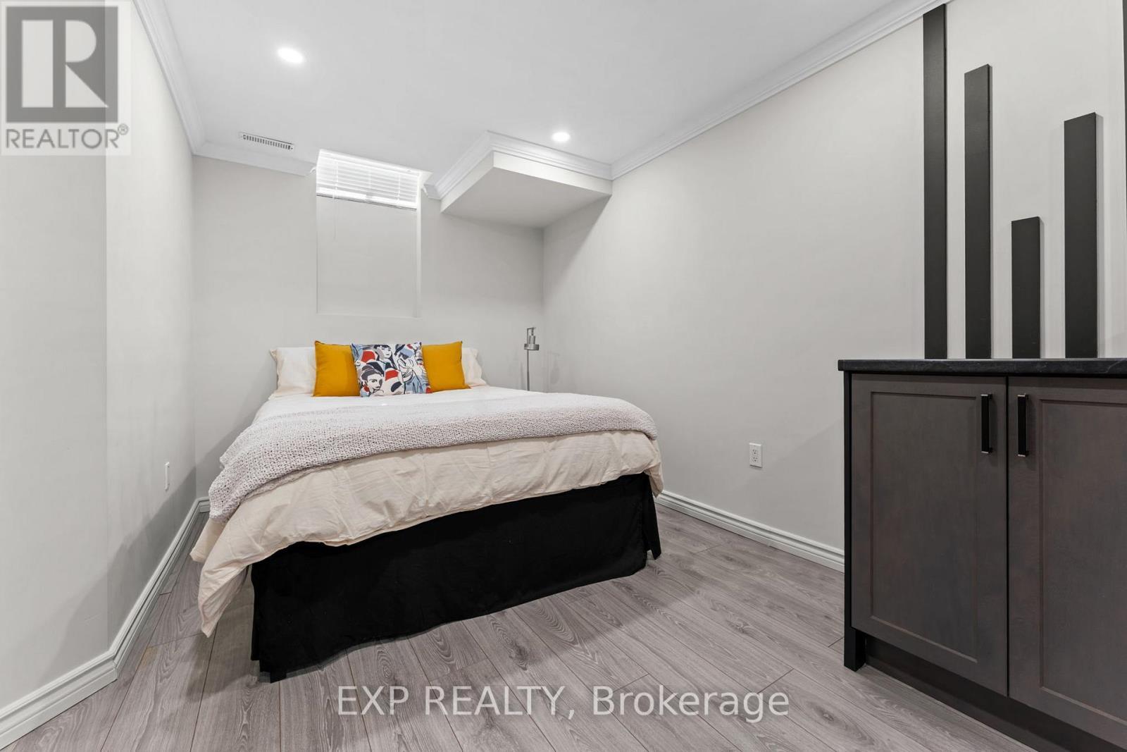 7224 Visor Gate, Mississauga, ON - Indoor Photo Showing Bedroom