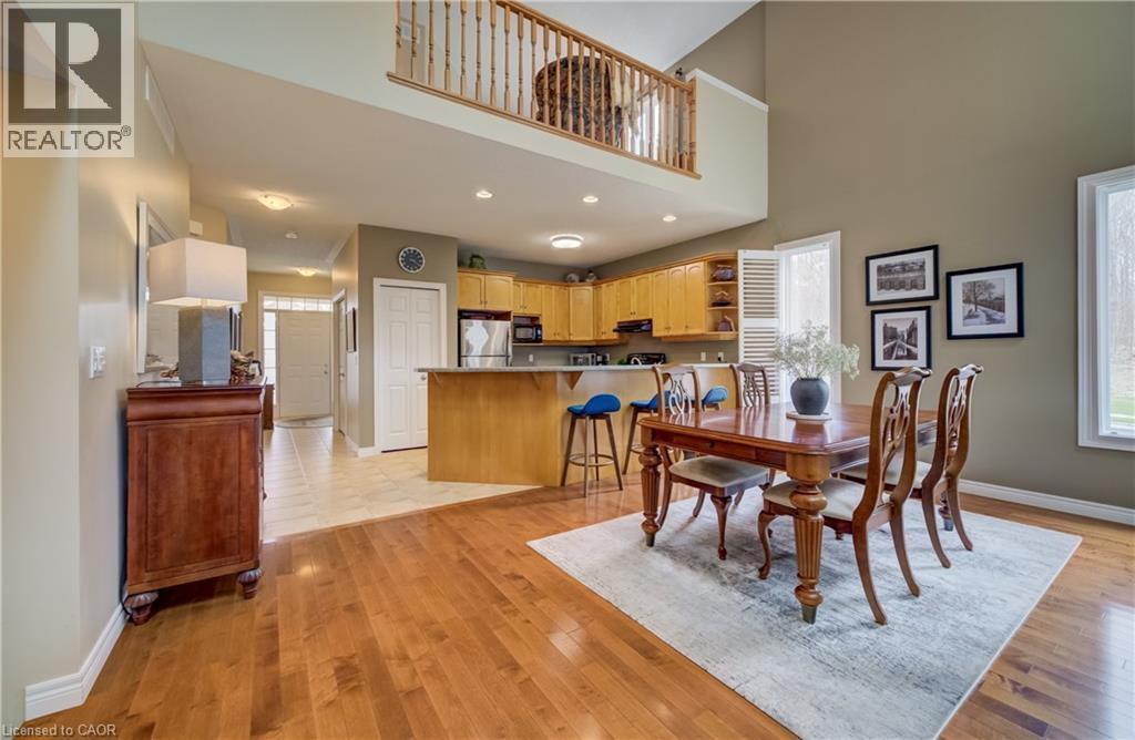 560 Springwater Drive, Waterloo, ON - Indoor Photo Showing Dining Room