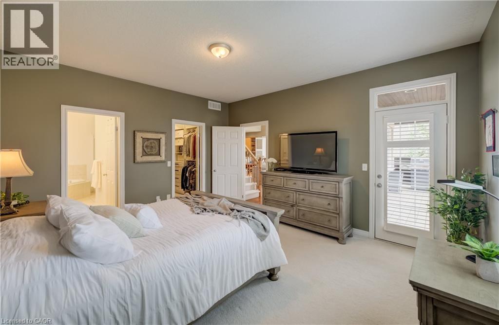 560 Springwater Drive, Waterloo, ON - Indoor Photo Showing Bedroom