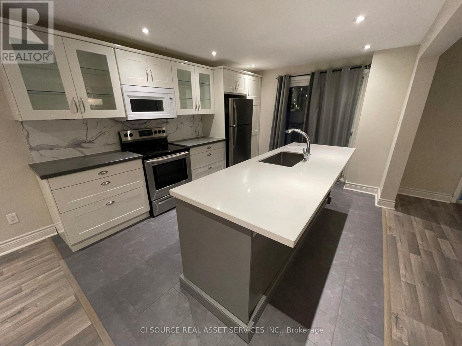 45 Raleigh Crescent, Markham, ON - Indoor Photo Showing Kitchen
