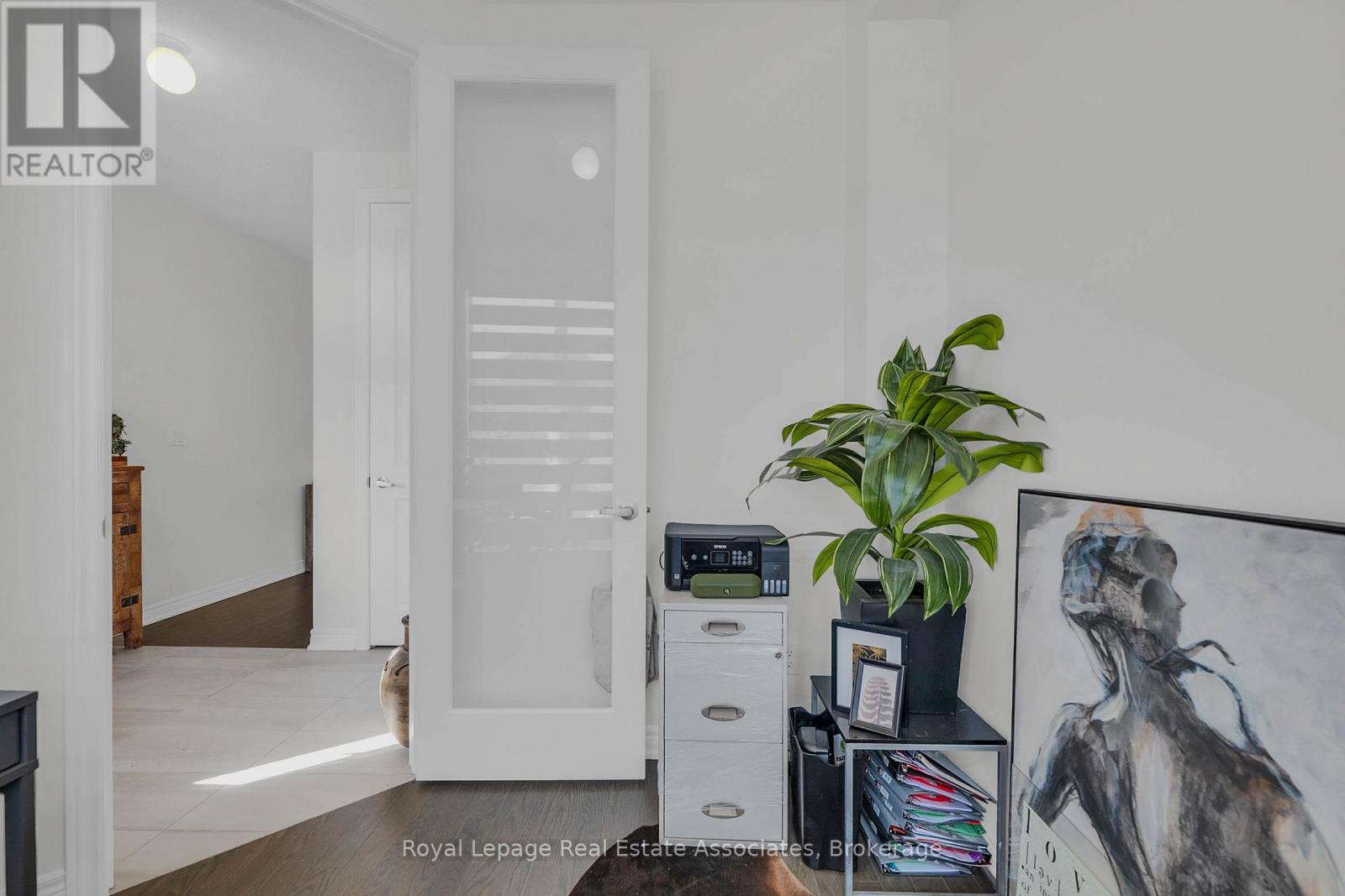 1386 Davis Loop, Innisfil, ON - Indoor Photo Showing Other Room