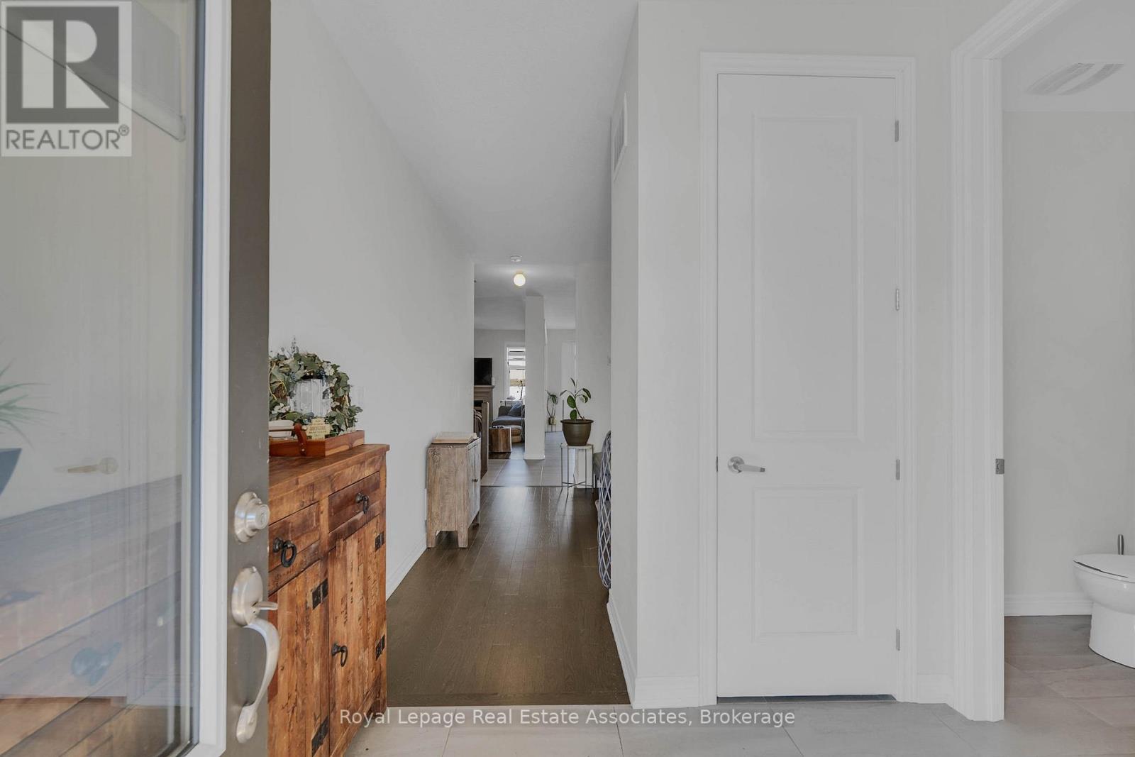 1386 Davis Loop, Innisfil, ON - Indoor