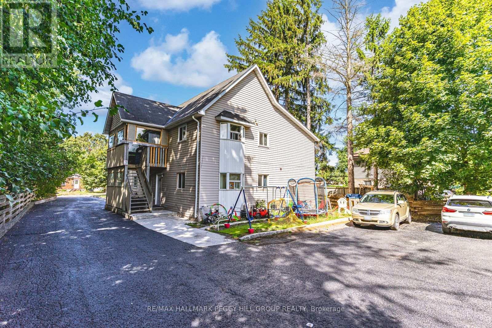 81 Innisfil Street, Barrie, ON - Outdoor