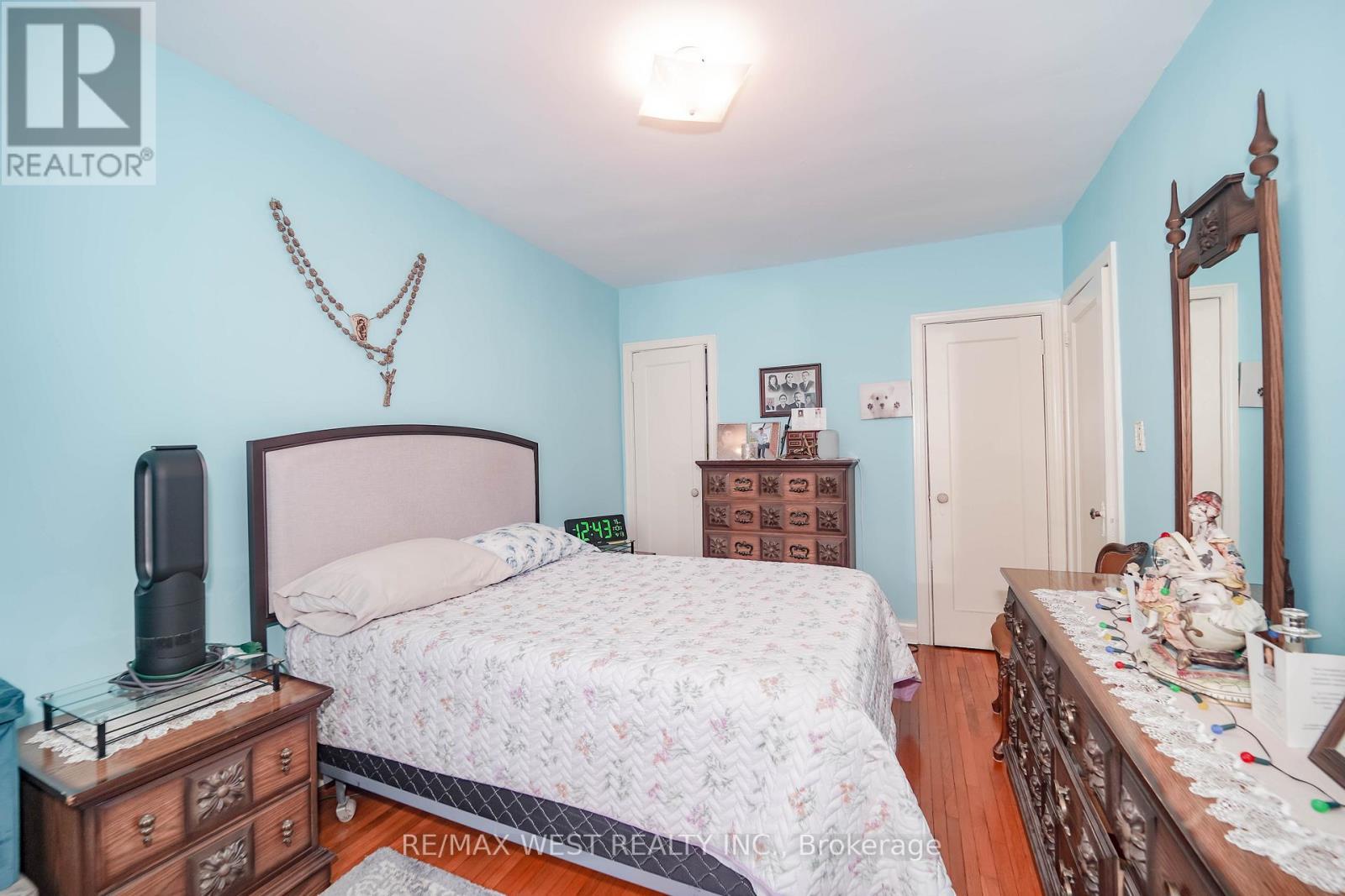 617 Caledonia Road, Toronto, ON - Indoor Photo Showing Bedroom