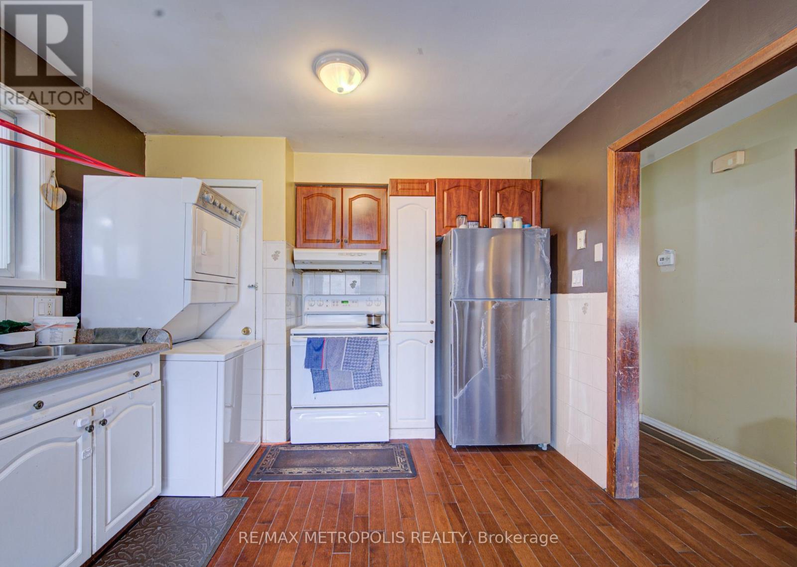 93 Linnwood Avenue, Cambridge, ON - Indoor Photo Showing Kitchen