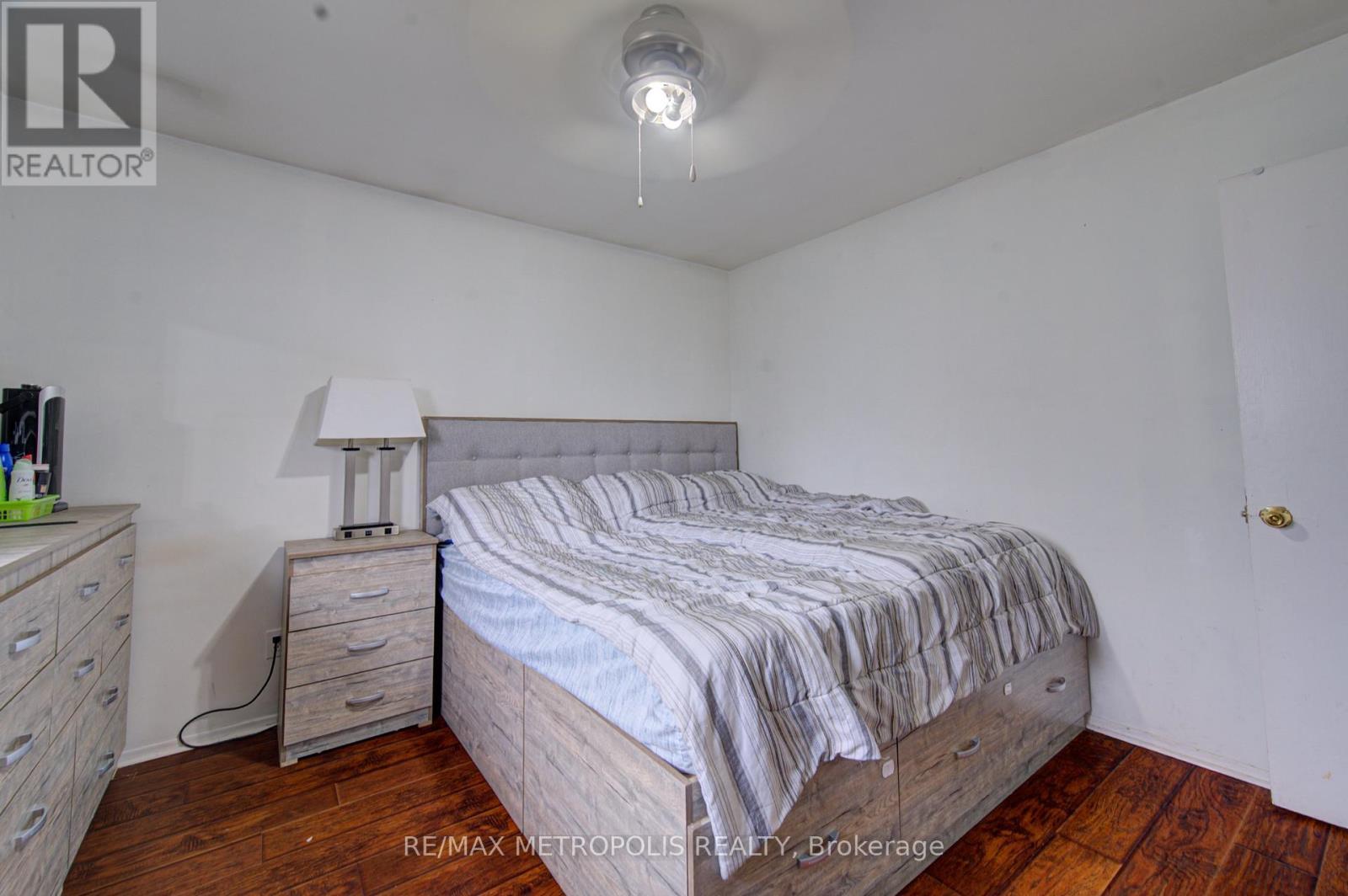 93 Linnwood Avenue, Cambridge, ON - Indoor Photo Showing Bedroom