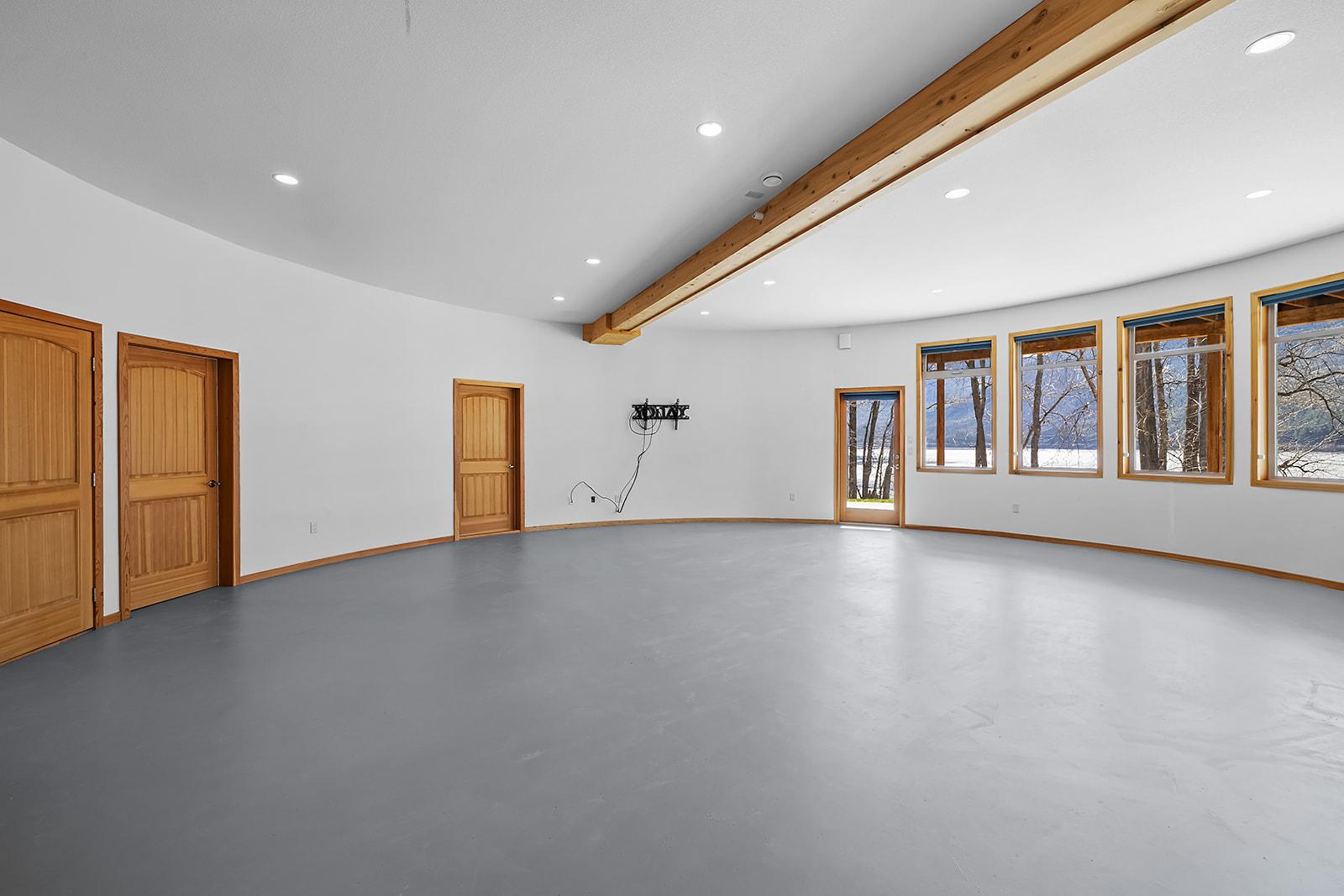 3584 St. Mary Lake Road, Kimberley, BC - Indoor Photo Showing Other Room