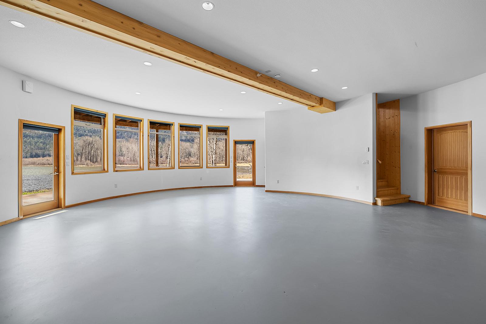 3584 St. Mary Lake Road, Kimberley, BC - Indoor