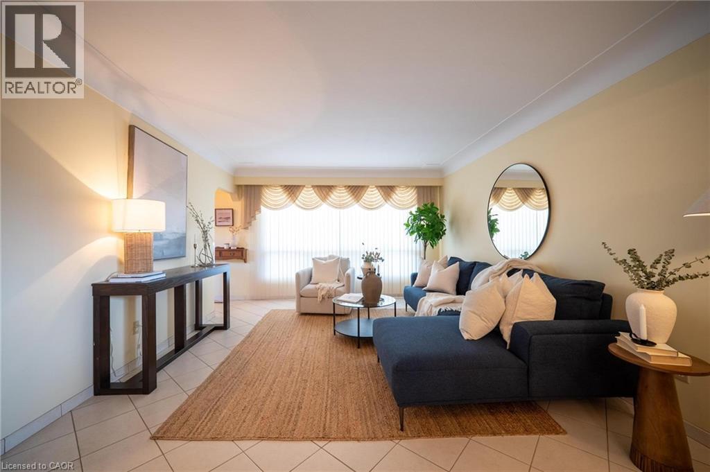 31 Terrace Drive, Hamilton, ON - Indoor