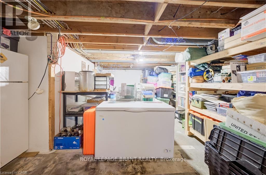 1864 Coronation Boulevard, Cambridge, ON - Indoor Photo Showing Laundry Room