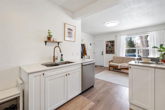 257 Winterton Ave, Winnipeg, MB