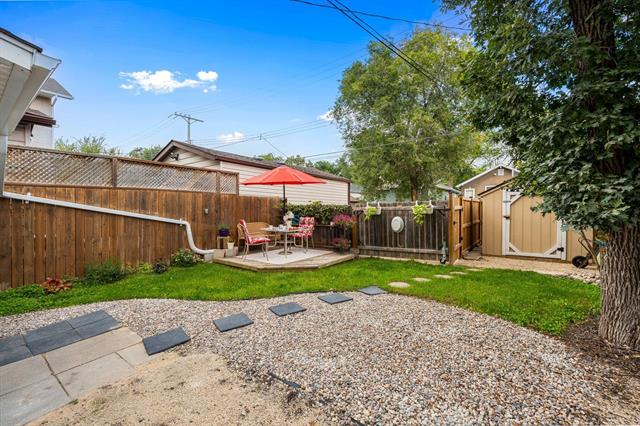 257 Winterton Ave, Winnipeg, MB