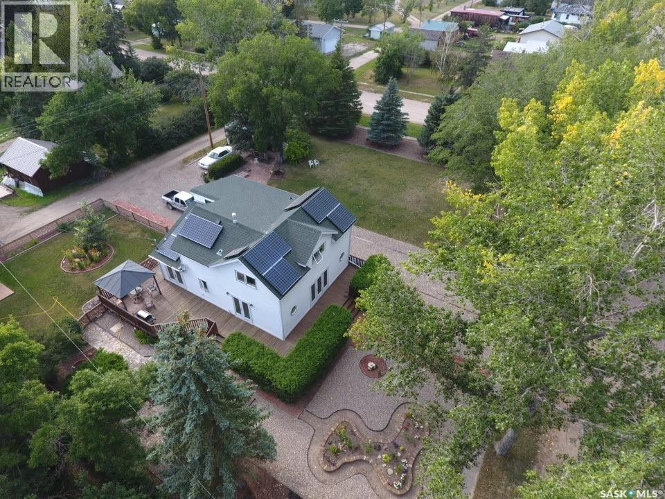 106 2Nd Street E, Dinsmore, SK - Outdoor With View