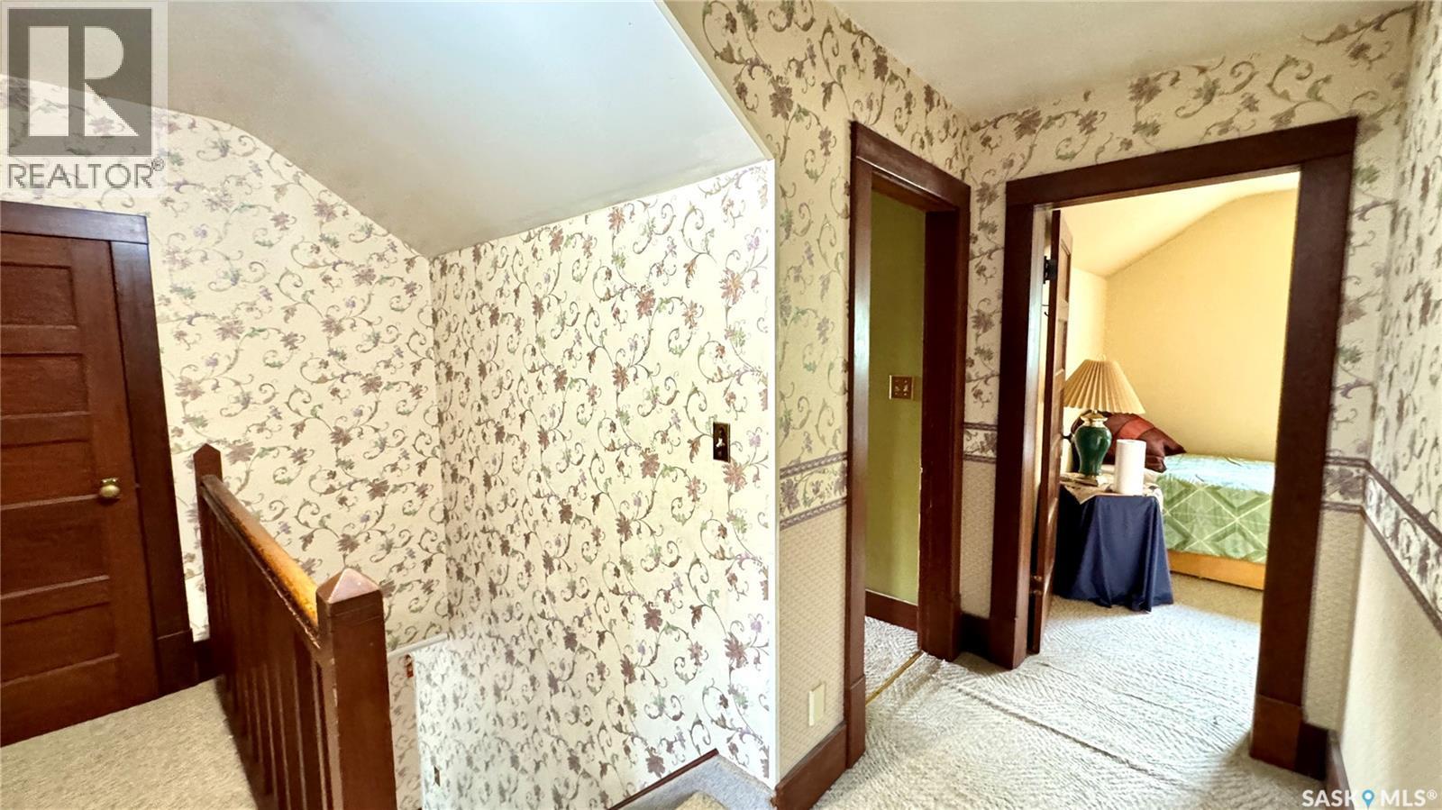 106 2Nd Street E, Dinsmore, SK - Indoor Photo Showing Other Room